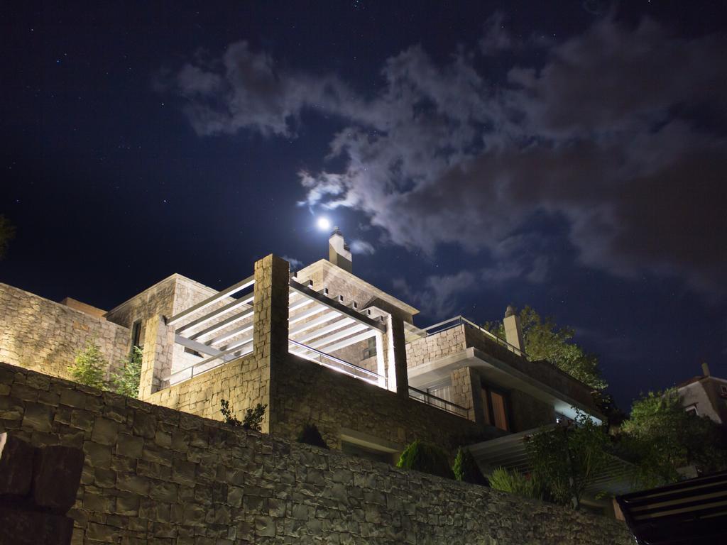 Elafivolia Arachova Suites エクステリア 写真