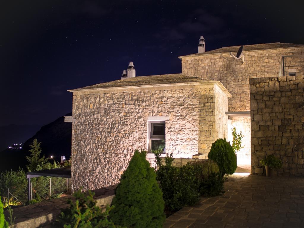 Elafivolia Arachova Suites エクステリア 写真