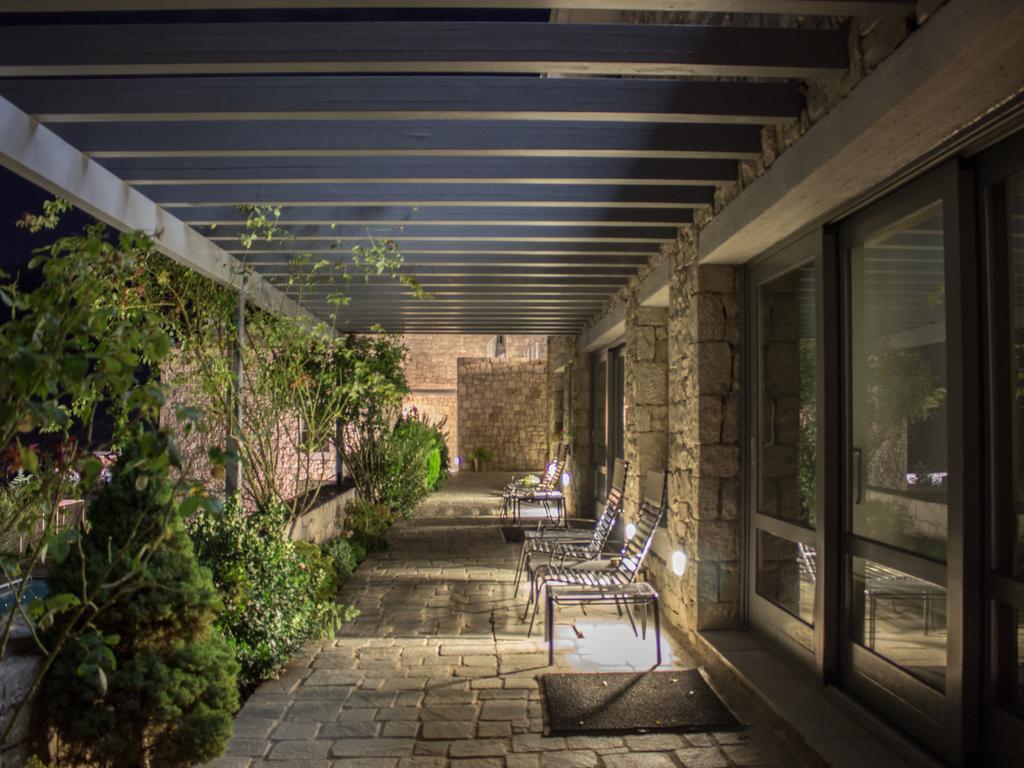 Elafivolia Arachova Suites エクステリア 写真