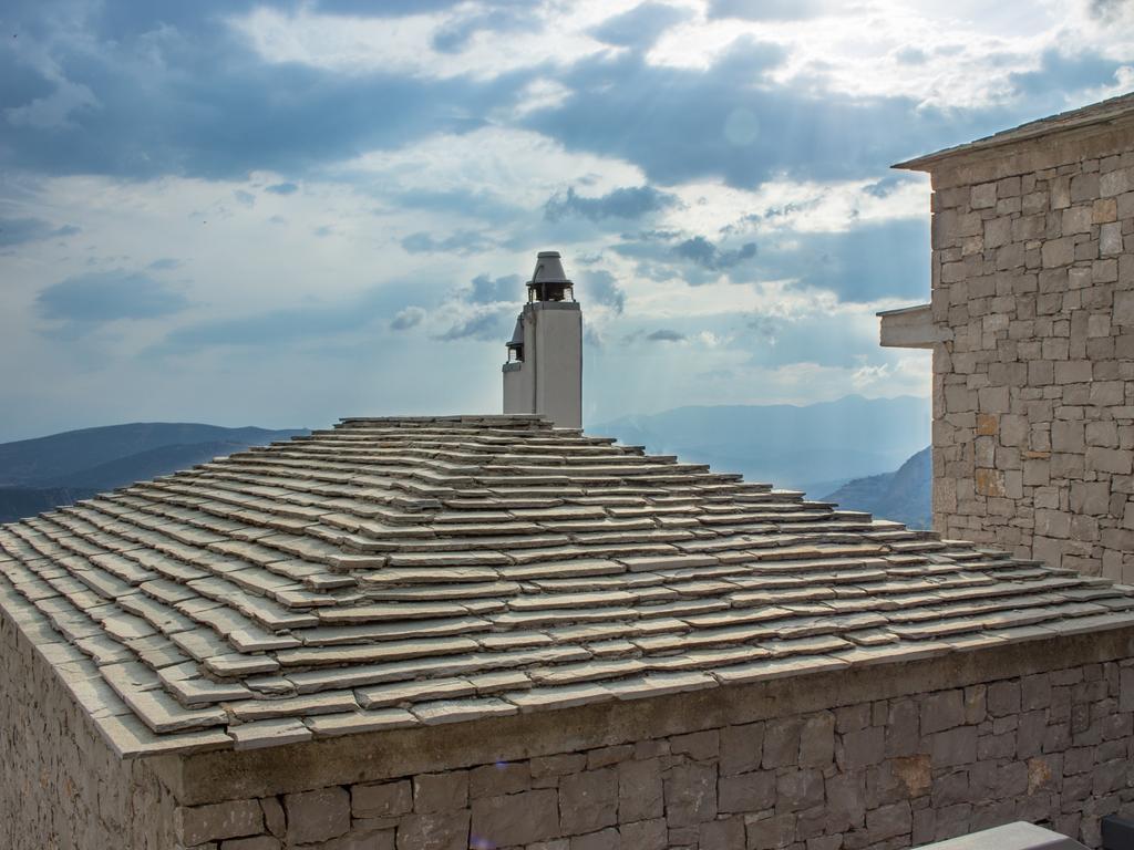 Elafivolia Arachova Suites エクステリア 写真