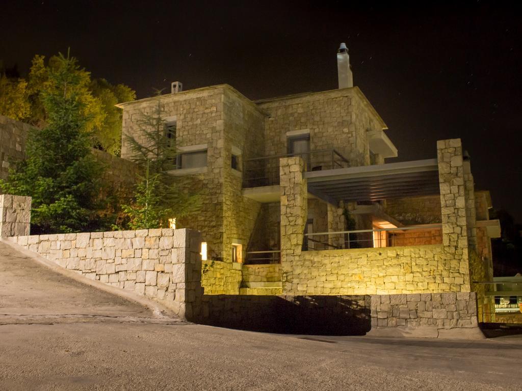 Elafivolia Arachova Suites エクステリア 写真