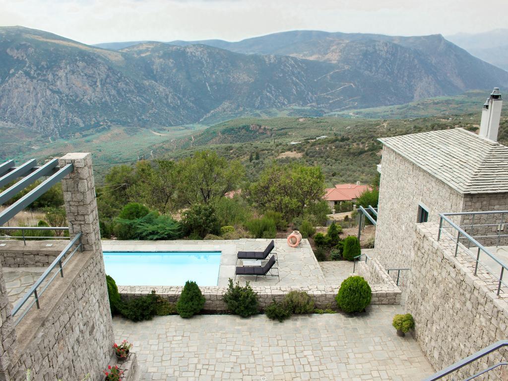 Elafivolia Arachova Suites エクステリア 写真