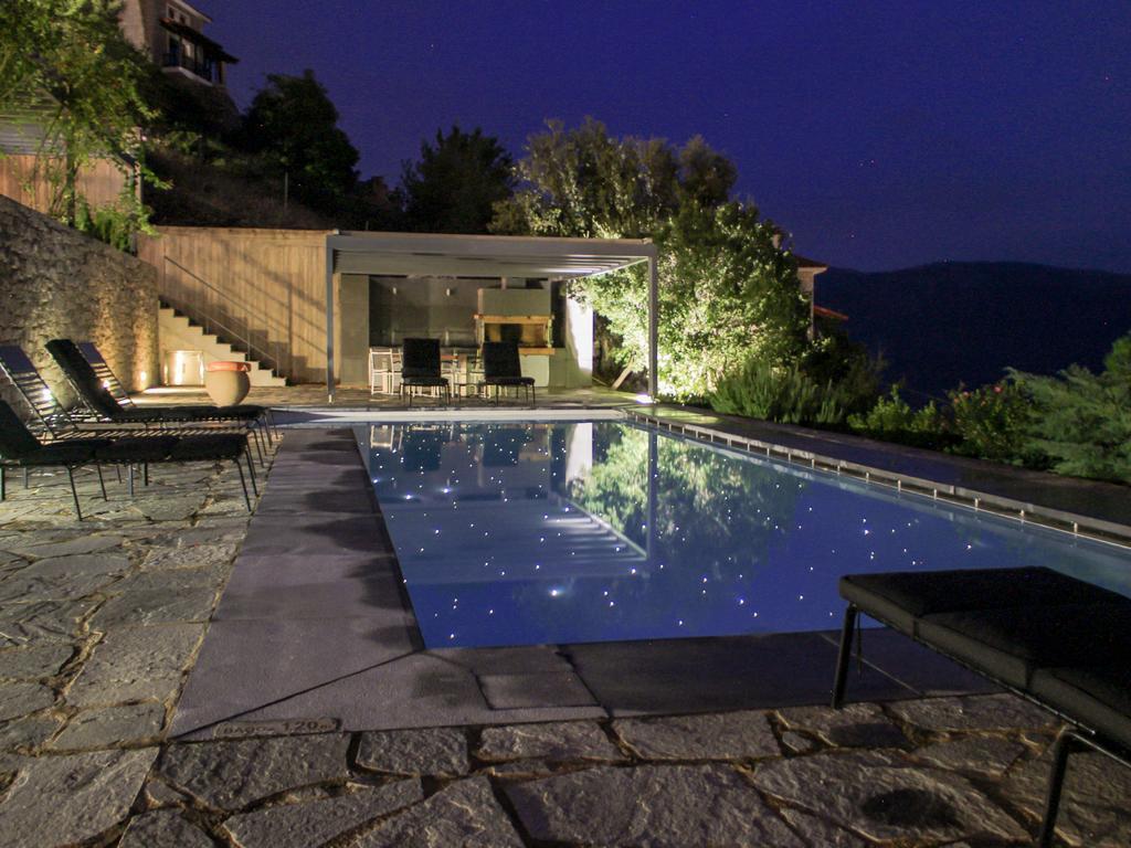 Elafivolia Arachova Suites エクステリア 写真