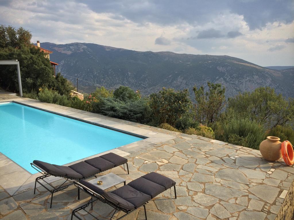 Elafivolia Arachova Suites エクステリア 写真